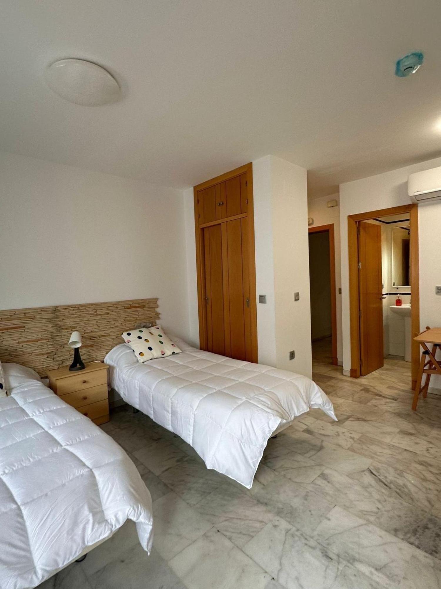Apartahotel Dona Reyes 치피오나 외부 사진